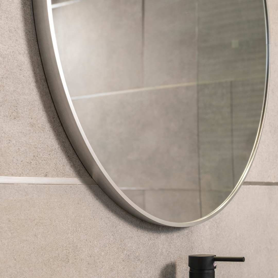 Espejo marco de aluminio Ring Frame 70 cm - Cromo mate - Image 4